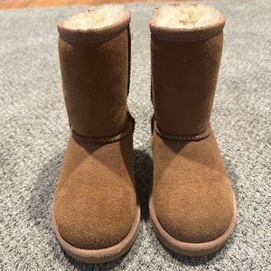 Classic Uggs - Toddler 9